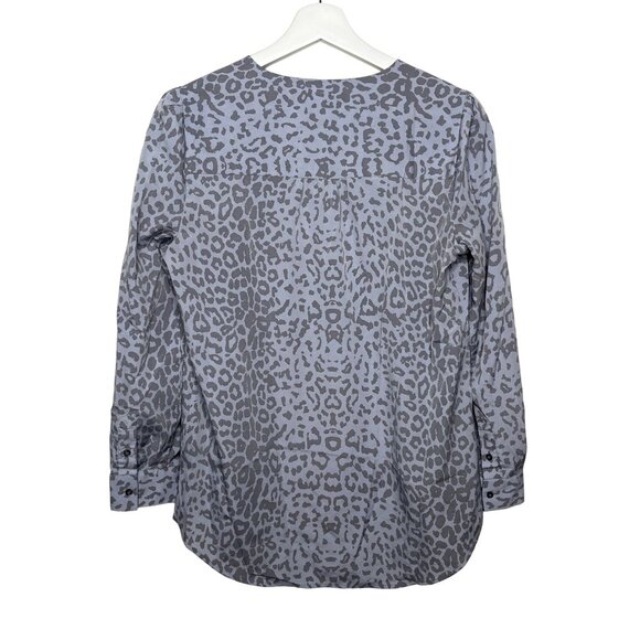 Cynthia Steffe Gray Animal Print V Neck Long Sleeve Blouse Top Small - Picture 2 of 8